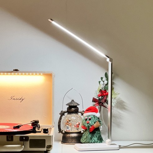 효율적인 학습과 독서를 위한 최적의 LED 스탠드