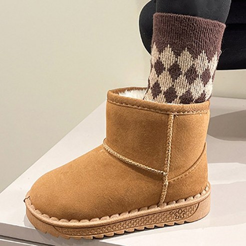 아동 유아 털 베이비 키즈 방한 어그 부츠는 겨울철 따뜻한 퍼(털)안감과 함께 할인가격으로 만나볼 수 있는 제품입니다.