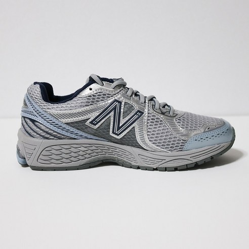 뉴발란스 860 V2: 뛰어난 런닝과 캐주얼 경험을 위한 혁신