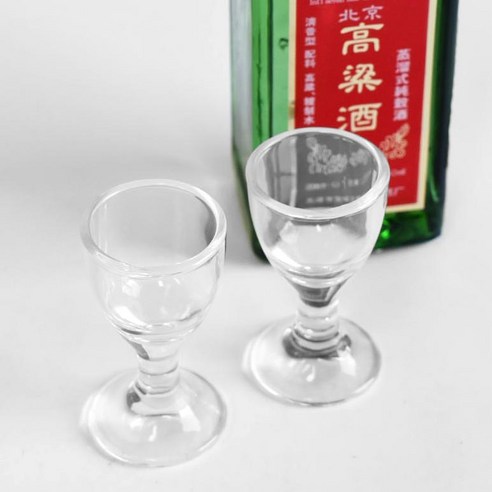 고량주잔 6p세트 중국술잔 빼갈잔은 할인가격인 8,500원으로 판매되는 제품입니다.
