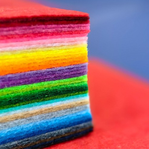 무한한 상상력을 펼쳐낼 마법, 40색 칼라 펠트지 대용량 세트와 함께하는 창작의 세계