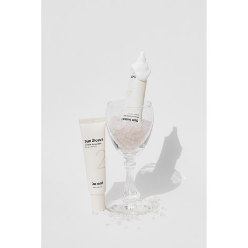 디마프 선글로스 무기자차 선크림: 햇살로부터 안전하게 지켜주는 여름 필수품