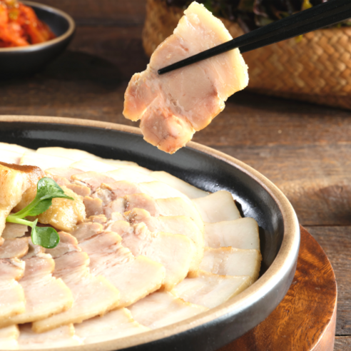 [100% 삼겹살] 수제 돼지고기 삼겹 보쌈 수육 [찐 전주맛집 끝강족발] 냉장 슬라이스, 300g, 5개, 냉장 수제 삼겹보쌈