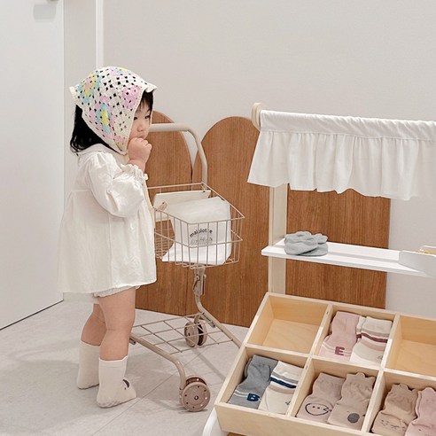 사랑스러운 아기의 첫걸음을 위한 안전하고 스타일리시한 선택, 마롤로뜨 아기 양말 세트