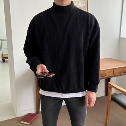 겨울을 따뜻하게 지낼 수 있는 기모 반폴라 니트 맨투맨