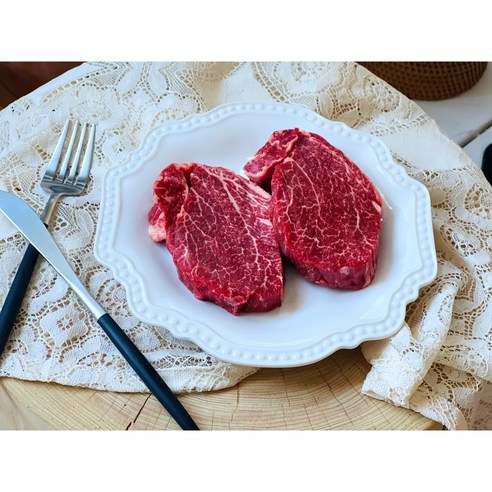 최고 등급 한우 안심, 풍부한 육즙과 부드러운 식감