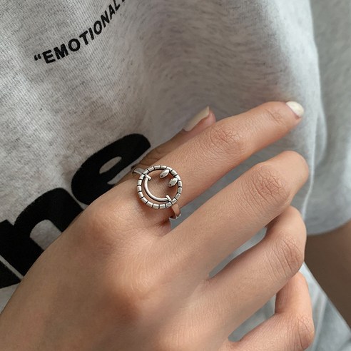 S925 순은 빈티지 스마일 패션 한국 동대문 트렌드 심플하다 사치 반지 반지 반지 반지 선물