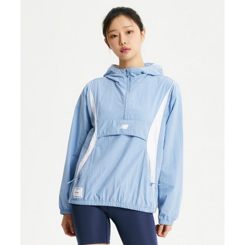 뉴발란스 NEW BALANCE NBNAE22423 UNI 러너스 경량 아노락 LBLUE