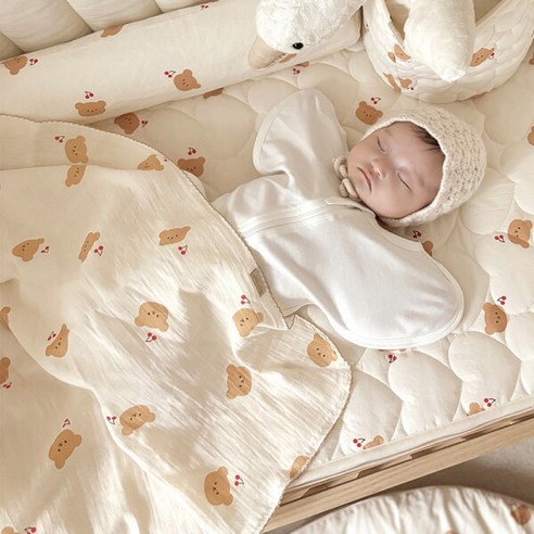 밤새 뒤척이는 우리 아기, 포근한 꿈나라로 인도하는 마법의 블랭킷 포몽드블랭킷