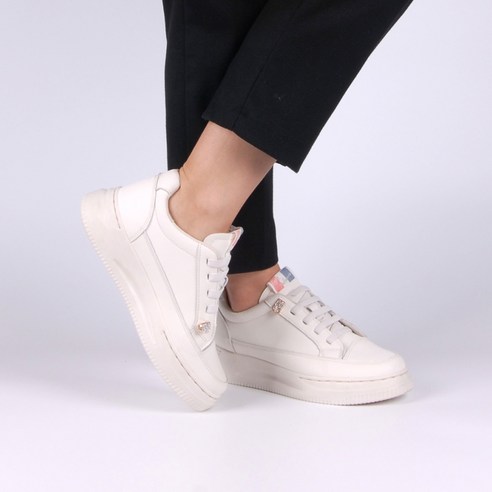 자연의 달콤함을 발에 담은 마리노 스니커즈