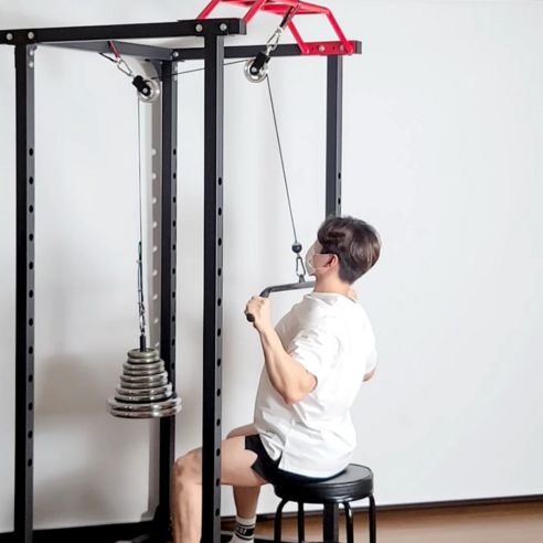 고품질 소재와 다양한 운동 기구로 전신 근육을 효과적으로 단련하는 히어로스마일 운동기구