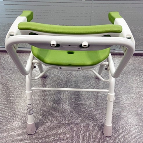 안락한 휴식을 선물하는 접이식 경량 목욕의자: 어르신을 위한 섬세한 배려