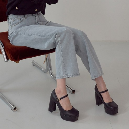 나나구두의 스퀘어토 메리제인 플랫폼 펌프스: 편안함과 우아함의 완벽한 조화