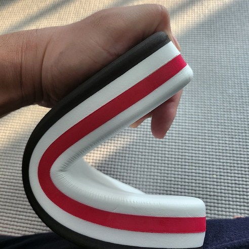 목과 어깨의 자유를 되찾아주는 가성비 최고의 거북목 교정 솔루션