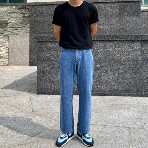 남성 부츠컷 세미 와이드 레그 팬츠, 여유로운 일자핏 치노 바지 중청 남자세미와이드데님 남성 부츠컷 세미 와이드 레그 팬츠, 여유로운 일자핏 치노 바지 중청 남자세미와이드데님