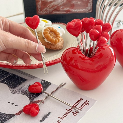 달콤한 순간을 더욱 특별하게, 이이공브이샵 레드 하트 디저트 과일 포크