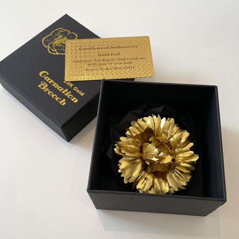 특별한 날, 마음을 전하는 가장 빛나는 방법: 금카네이션 브로치 금카네이션브로치
