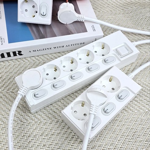 좁은 공간도 깔끔하게! 개별 스위치로 전기세까지 절약하는 슬림 멀티탭