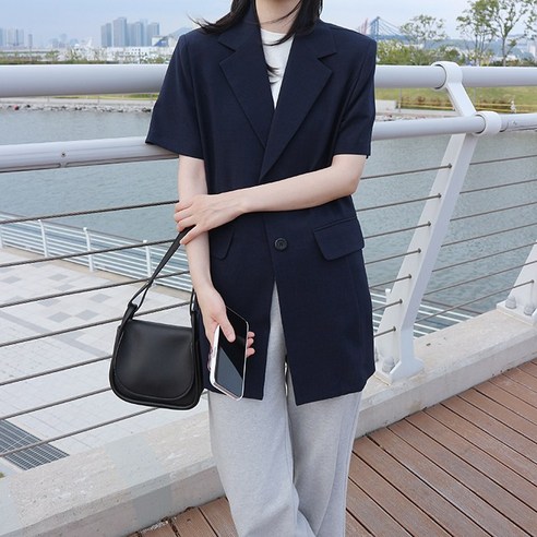 반팔자켓