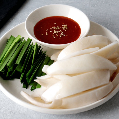 신선하고 맛있는 서해안의 손질 갑오징어