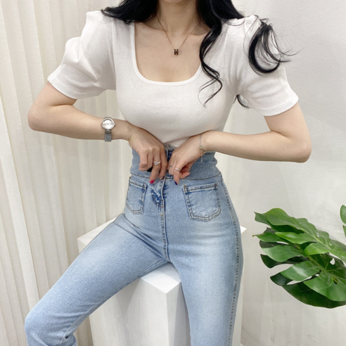 봄날을 위한 편안하고 세련된 알프 빅 퍼프 골지 티셔츠