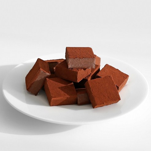 촉촉한 행복, 김보람 수제 생 초콜릿으로 달콤한 휴식을 선물하세요.