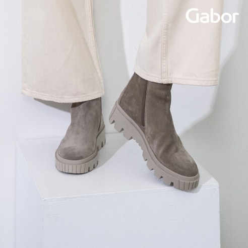 가버(Gabor) 23FW 컴포트 시티 부츠는 고급스러운 디자인과 편안한 착용감으로 유명합니다.