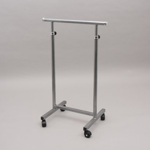 튼튼한 이동식 행거로 옷 정리 고민 끝, 공간 활용은 UP!