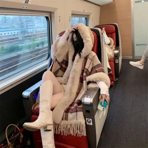 Mao칭지 같은 복고풍 술 목도리 후드 모피 칼라 케이프 코트 햅번 스타일 긴 모직 코트