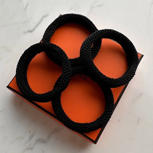 툭 끊어지는 머리끈, 잃어버리기 일쑤인 헤어 액세서리… 이젠 정착템 찾았어요! 이태리머리끈