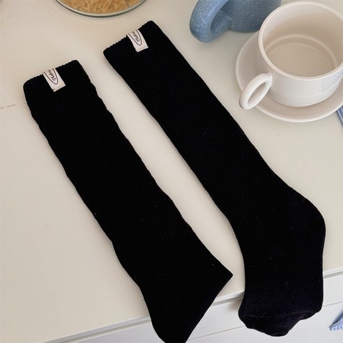 발끝까지 따뜻한 스타일, 헤네스 니삭스