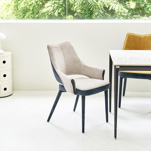 고급스럽고 편안한 가구앤하우스 코브라 조야 원단 인테리어 디자인 카페 식탁 의자