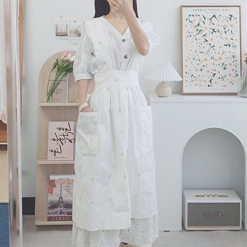 봄날의 햇살을 담은, 튤립 자수 레이스 프릴 앞치마 레이스앞치마