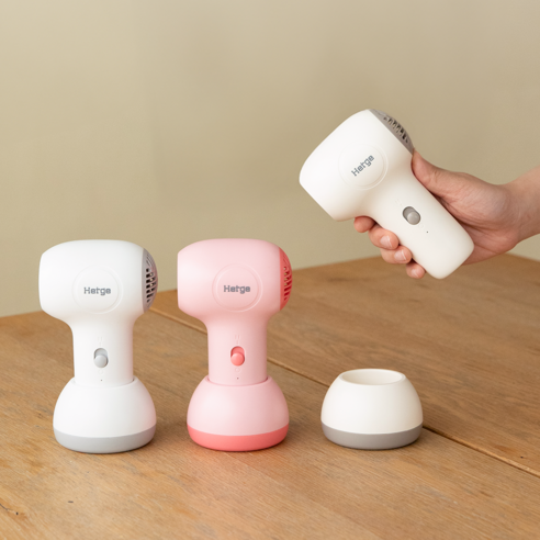 부드럽고 조용한 아기의 털 건조