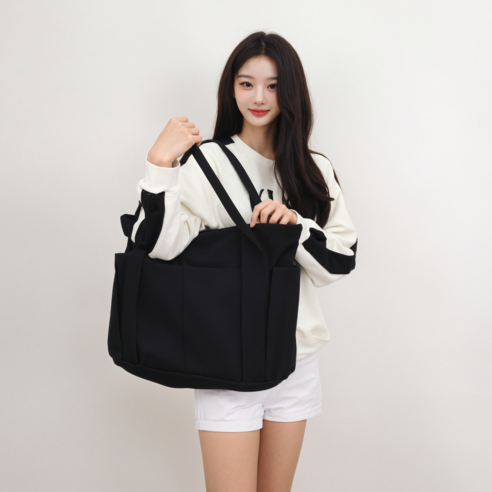 일상의 모든 순간을 담는 스타일리쉬한 캔버스 에코백