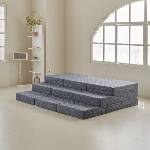 편안한 수면과 뛰어난 내구성을 갖춘 지니앤퍼니의 3단 접이식 토퍼 매트리스