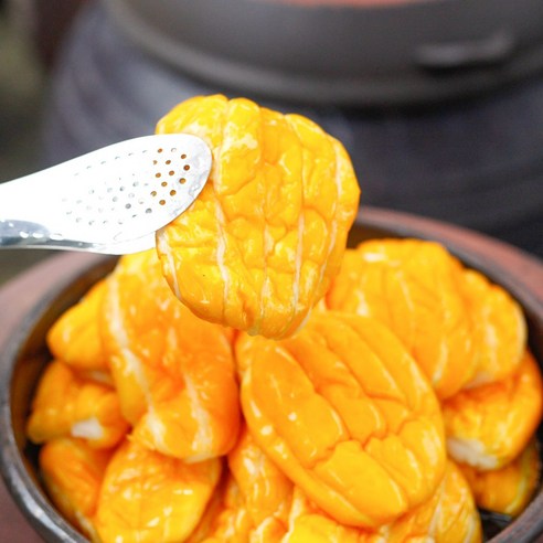 아삭한 식감이 살아있는 밥도둑, 노랑참외장아찌!