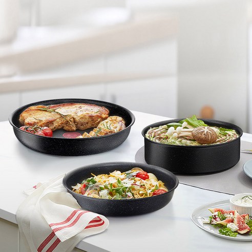 혁신적인 테팔 매직핸즈 인덕션 후라이팬으로 요리 경험을 향상시키세요.