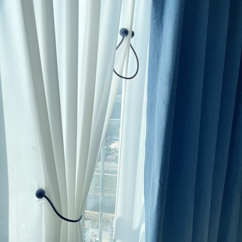 샤인하우스 암막 커튼으로 따뜻하고 아늑한 겨울을 선물하세요!