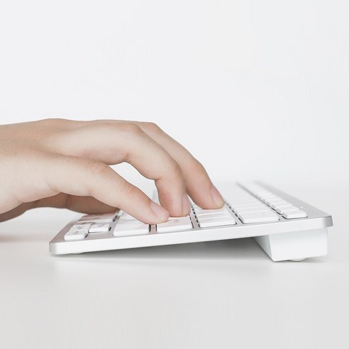 편안함과 스타일이 만나는 전문가용 키보드