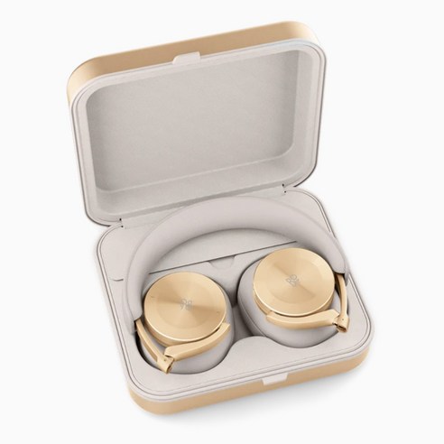 95년 역사의 정수를 담은 궁극의 노이즈 캔슬링 헤드폰