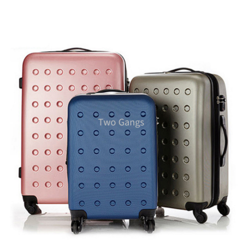 여행의 품격을 높이는 놈스타일 골드피아 캐리어 3종 세트: 네이비의 깊이를 담아 놈캐리어