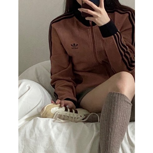 스타일과 편안함의 조화: 아디컬러 클래식 와플 베켄바우어 트랙 자켓