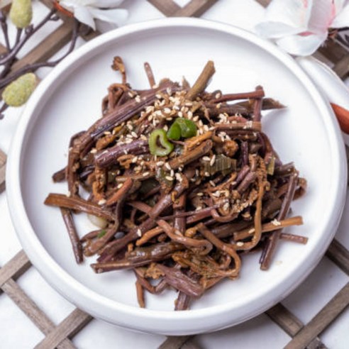 영양 가득한 고사리의 맛있는 만남