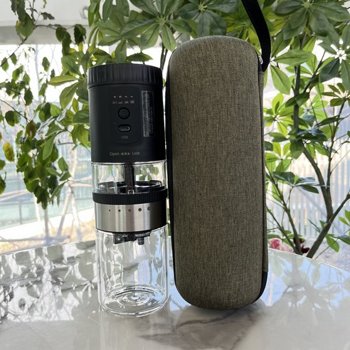 신선하게 갈은 커피콩의 풍부한 맛과 향을 즐기세요.