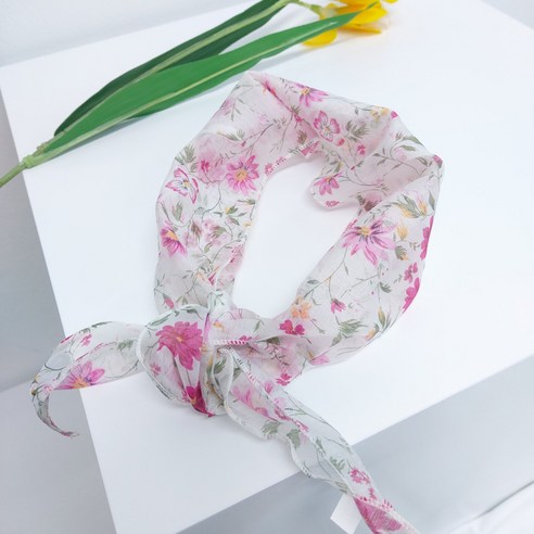 여름스카프 추천 상품더드림 [국산] 쁘띠 삼각 플라워 시원한 스카프 제품 사진