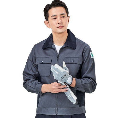 편안한 착용감과 섬세한 디테일로 스타일을 완성하세요.