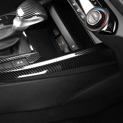 더뉴 K3 GT, 유투카 카본 몰딩으로 실내 드레스업 완성!