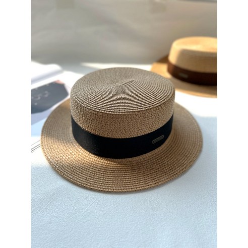 힐링햇과 함께 햇살 아래 더욱 아름다운 일상을 누리세요.