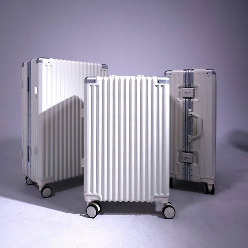 설렘 가득한 여정, 든든한 동반자: 폴리카보네이트 여행용 캐리어